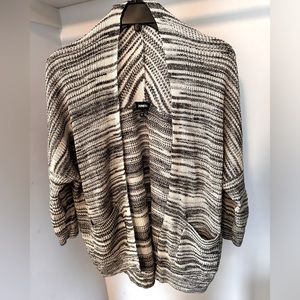 Express Cropped Knit Cardigan